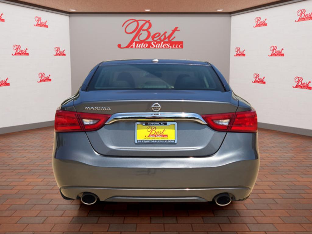 2017 Nissan Maxima - $17,999