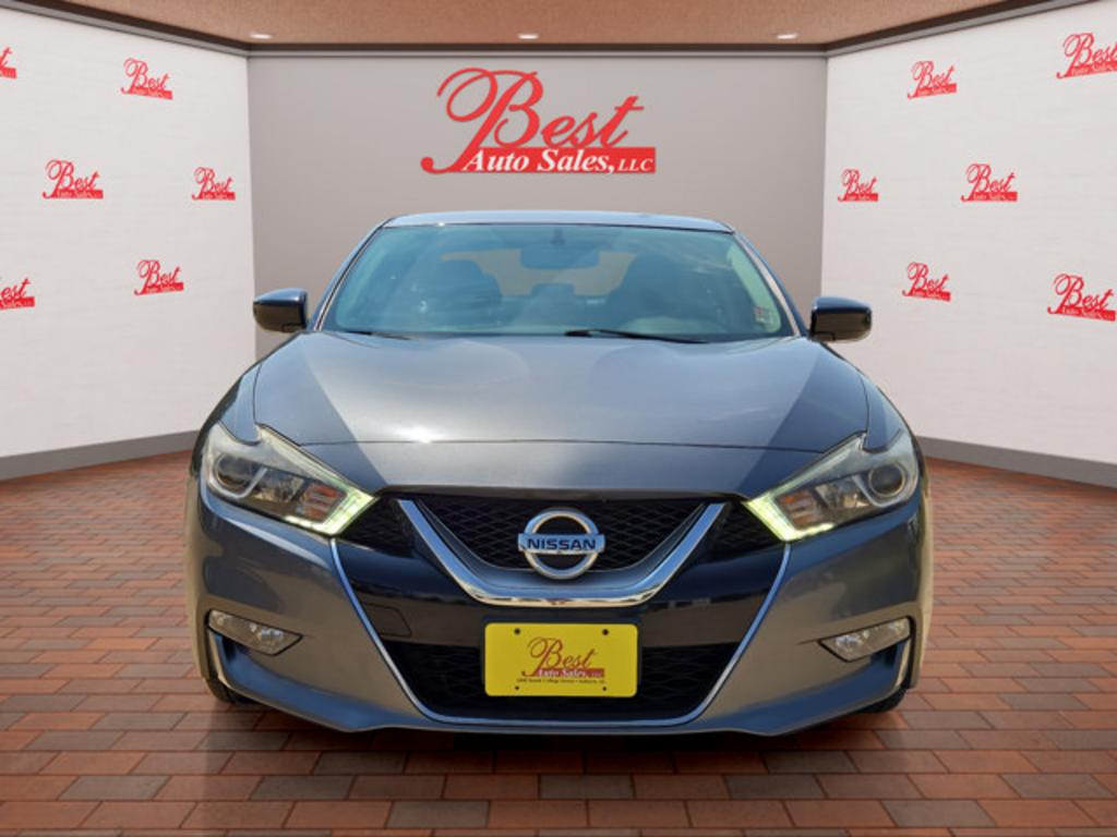 2017 Nissan Maxima - $17,999