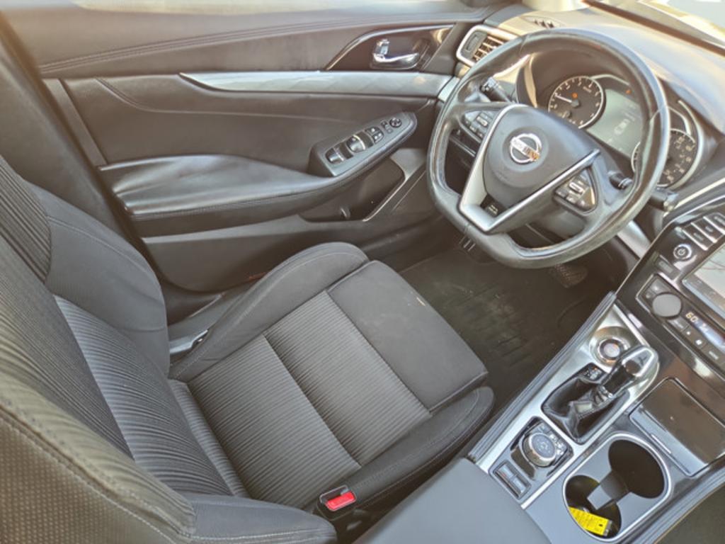2017 Nissan Maxima - $17,999