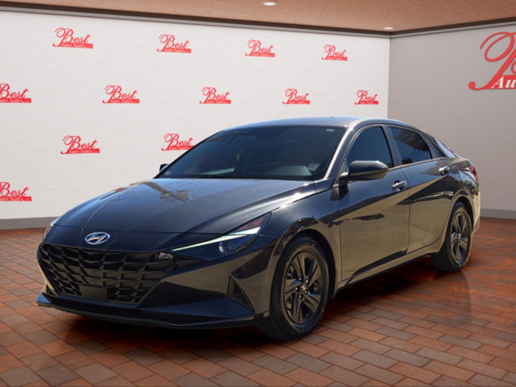2022 Hyundai Elantra - $15,999