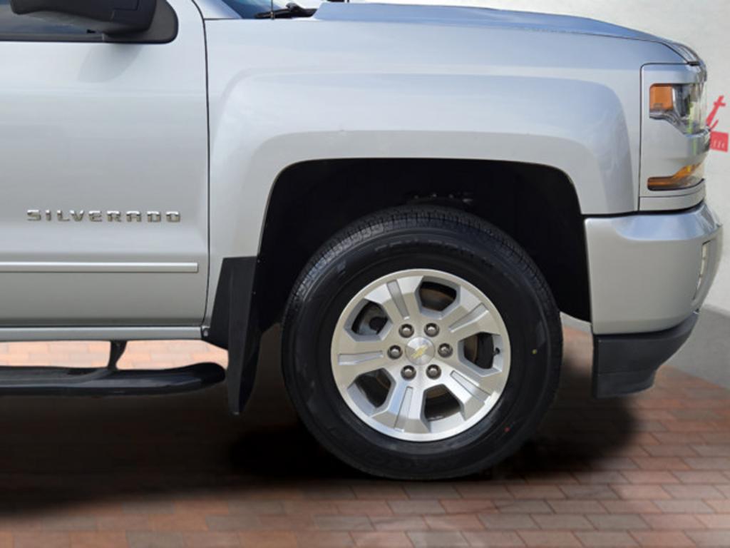 2017 Chevrolet Silverado - $22,999