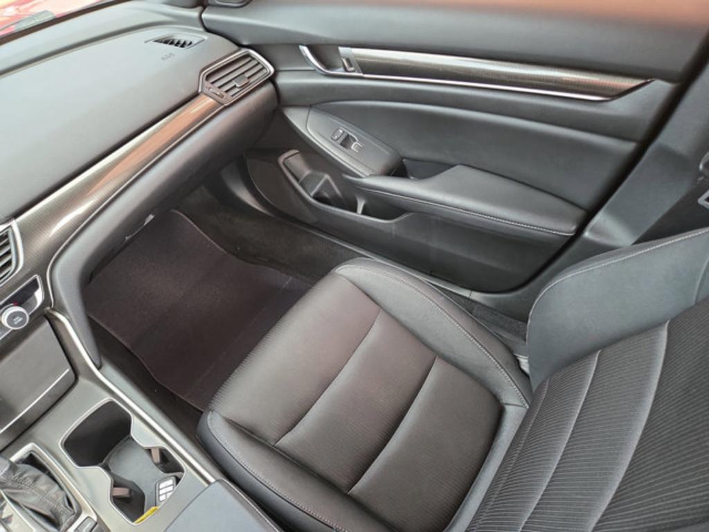 2019 Honda Accord - $18,999