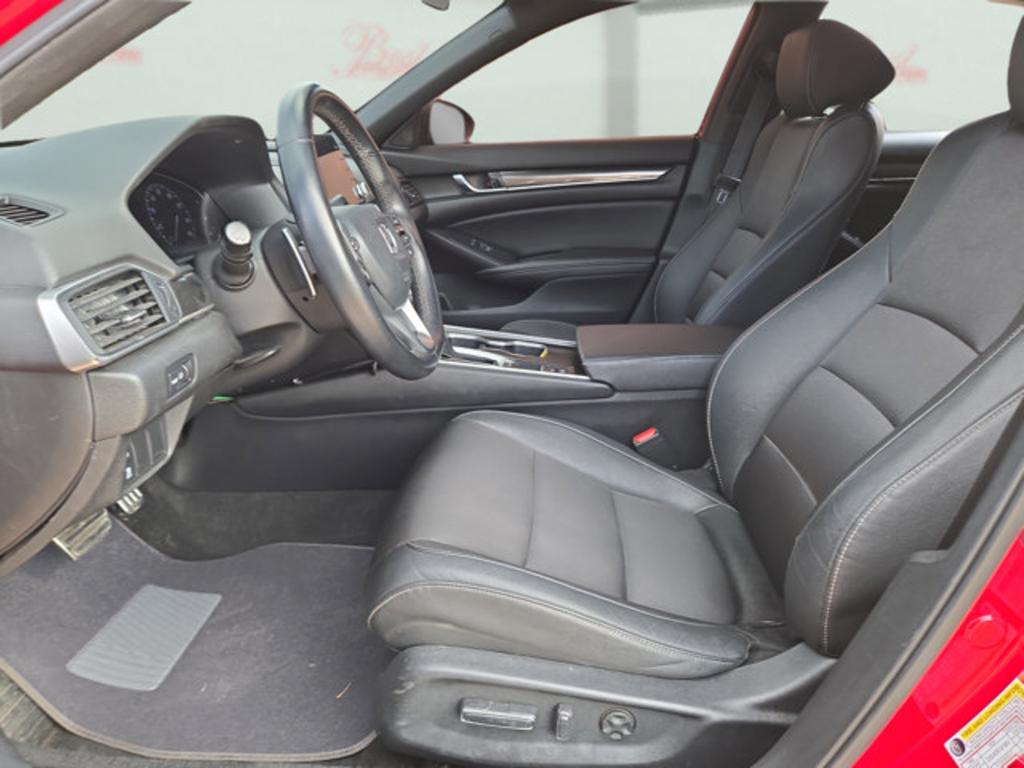 2019 Honda Accord - $18,999