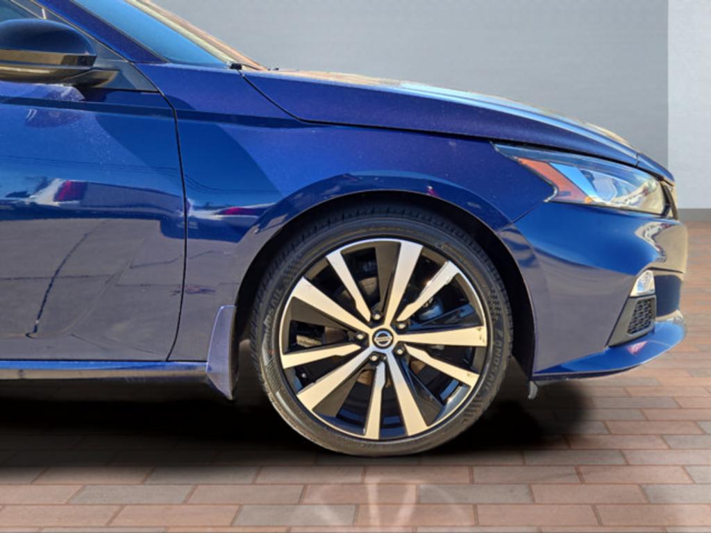 2021 Nissan Altima - $20,999