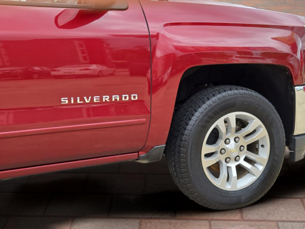 2017 Chevrolet Silverado 1500 - $23,999