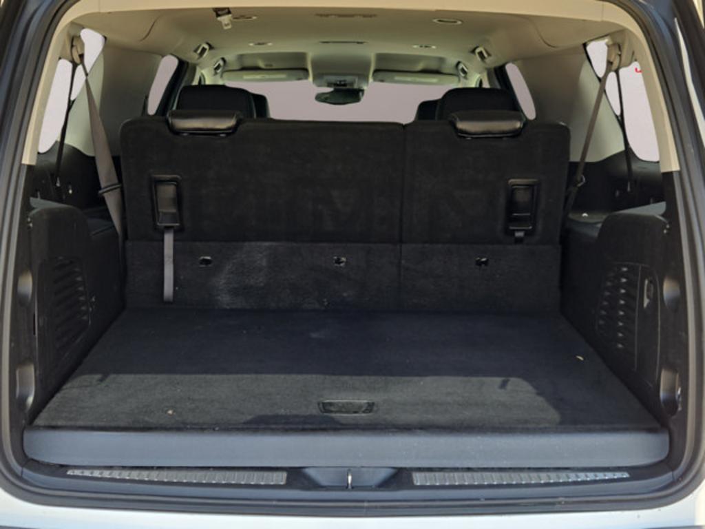 2018 Chevrolet Suburban - $22,999