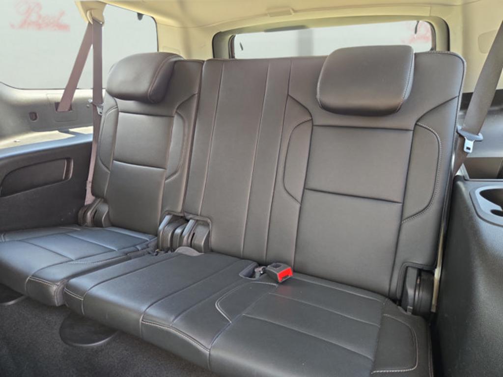 2018 Chevrolet Suburban - $22,999