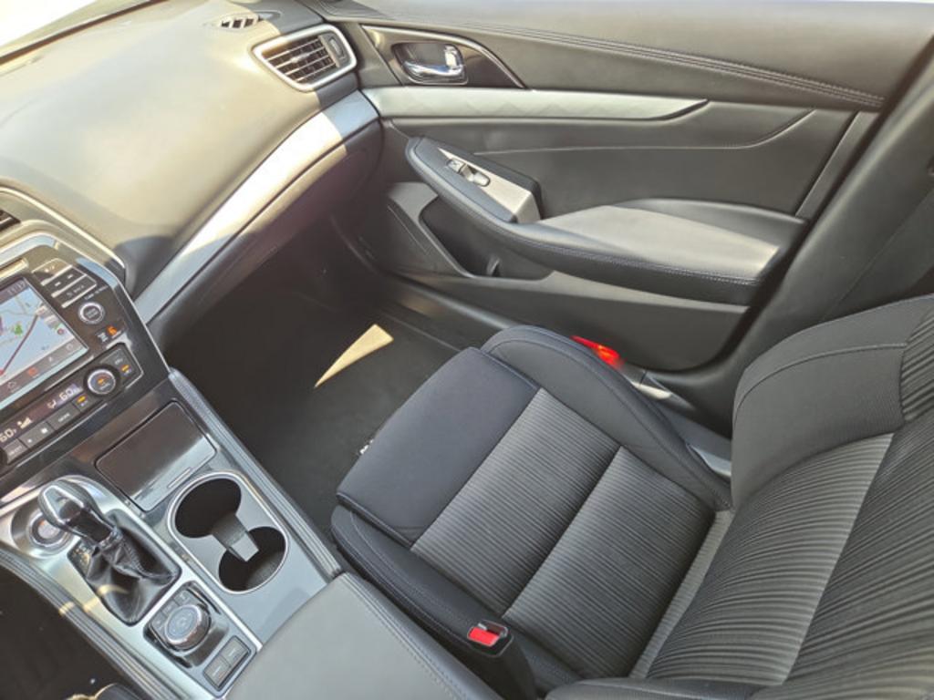 2017 Nissan Maxima - $20,500