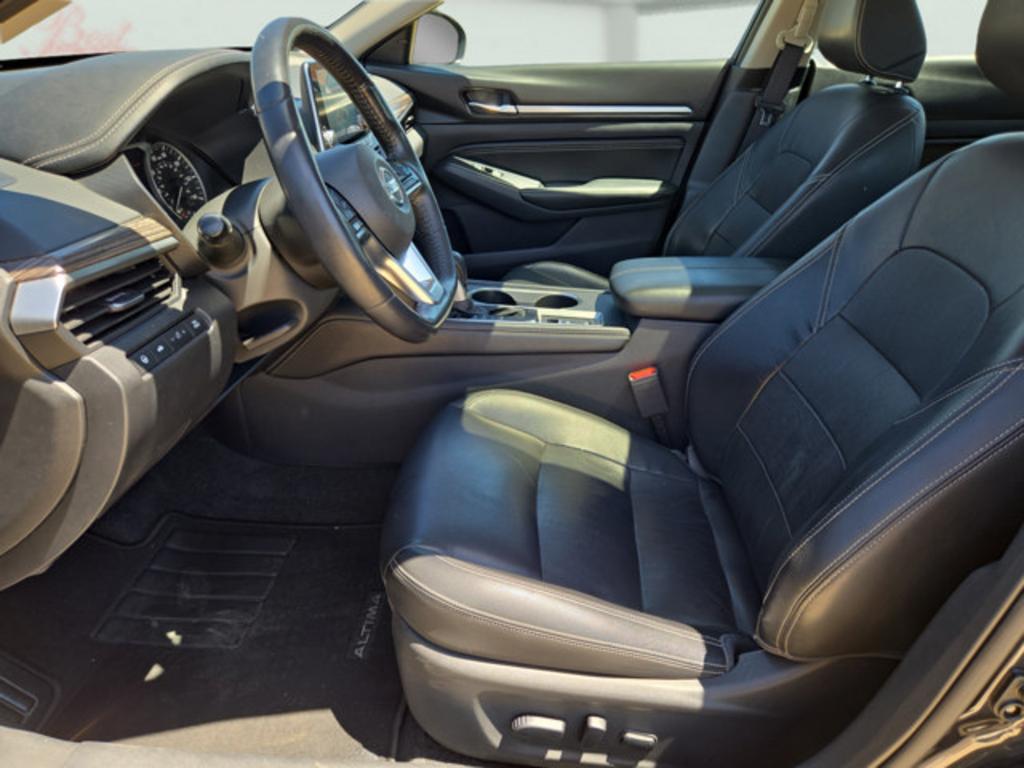 2019 Nissan Altima - $19,999