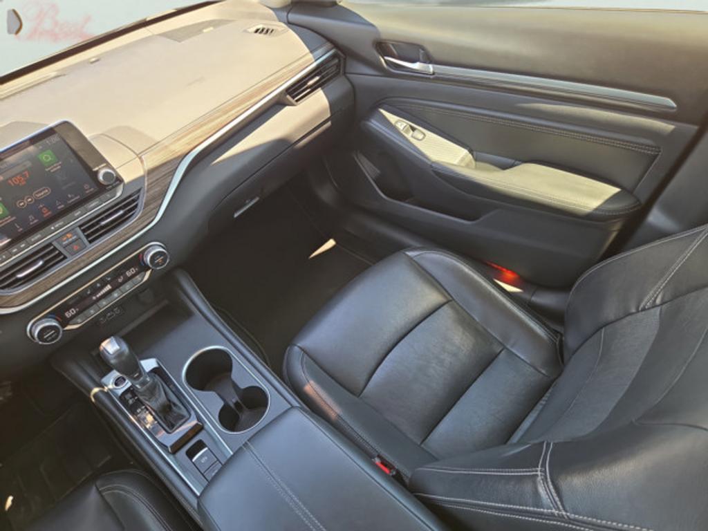 2019 Nissan Altima - $19,999