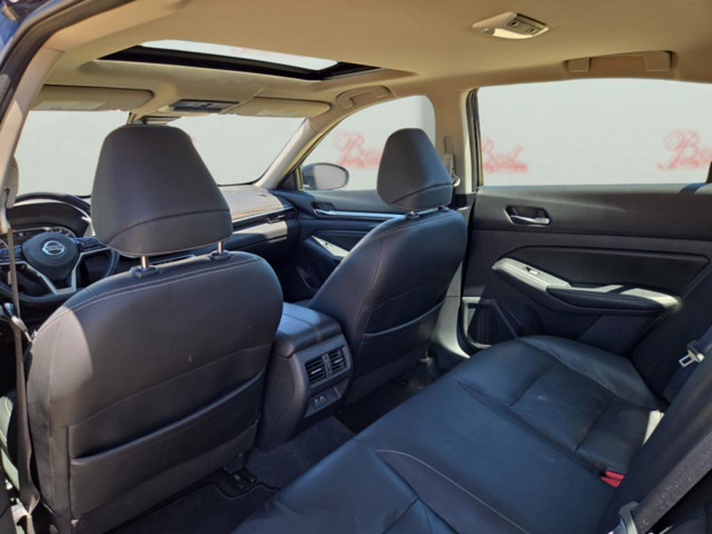 2019 Nissan Altima - $19,999
