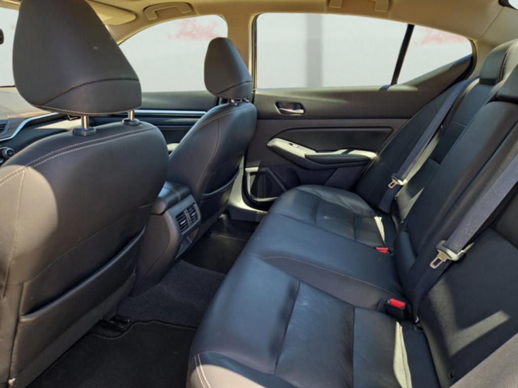 2019 Nissan Altima - $19,999