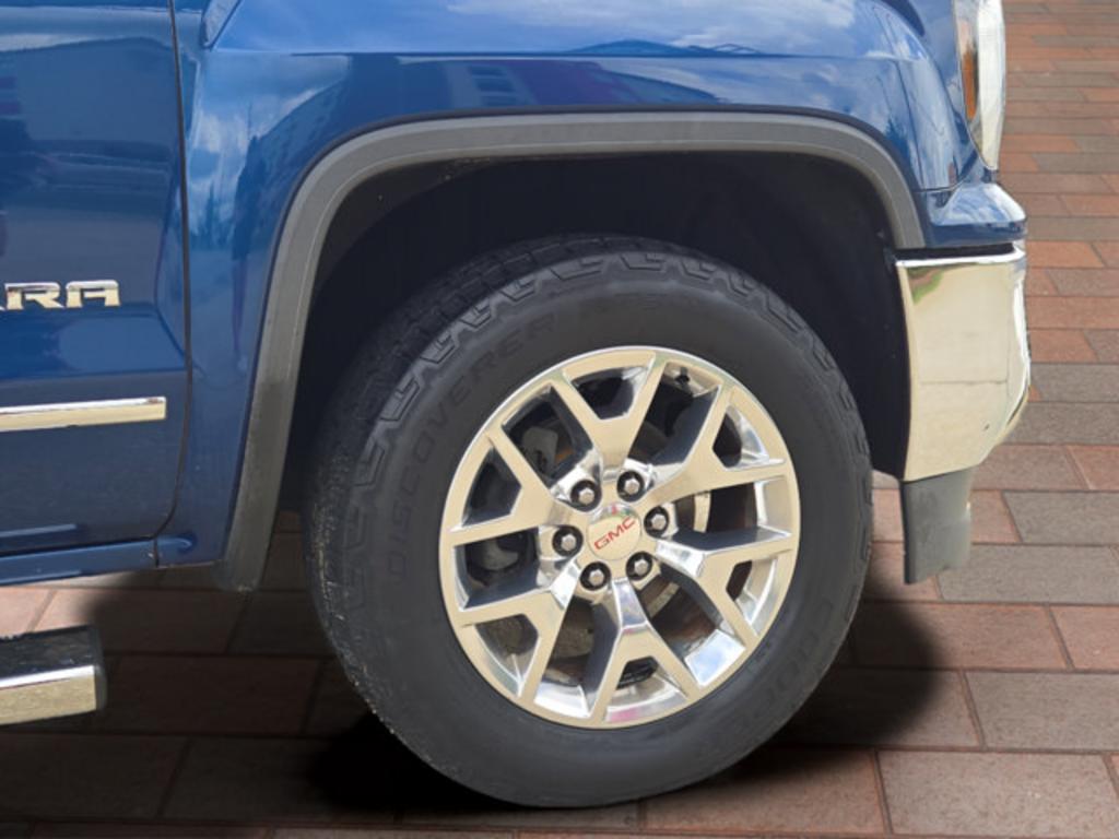 2017 GMC Sierra - $31,999