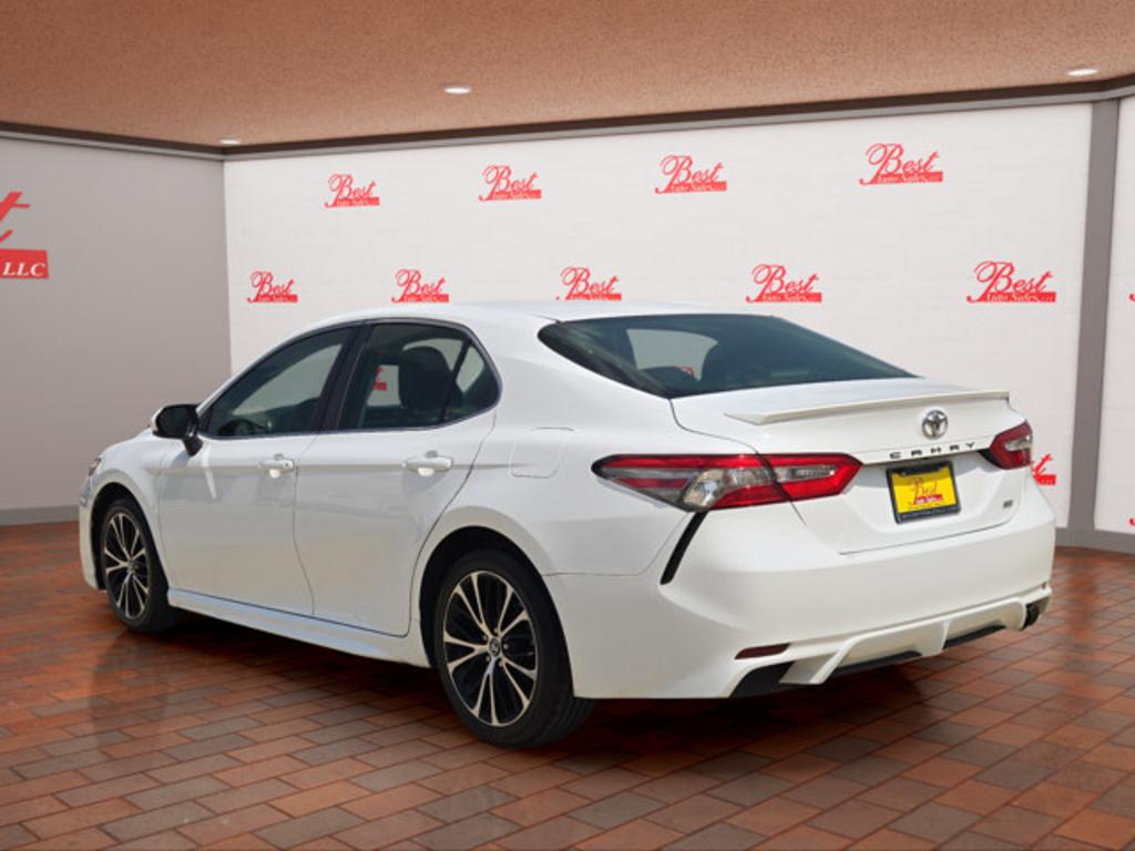 2018 Toyota Camry - $21,999