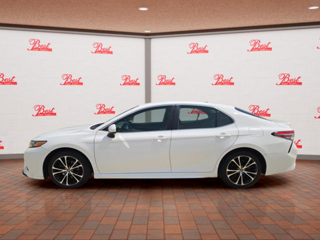 2018 Toyota Camry - $21,999