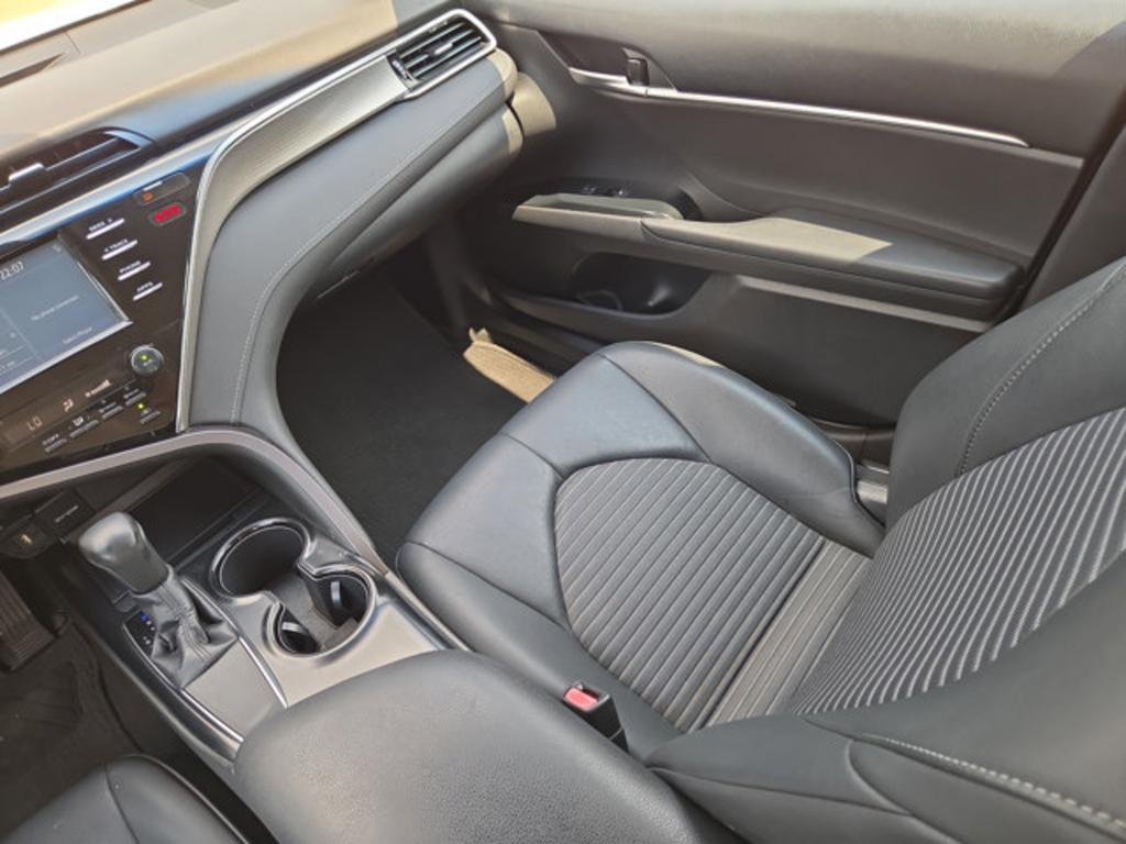 2018 Toyota Camry - $21,999