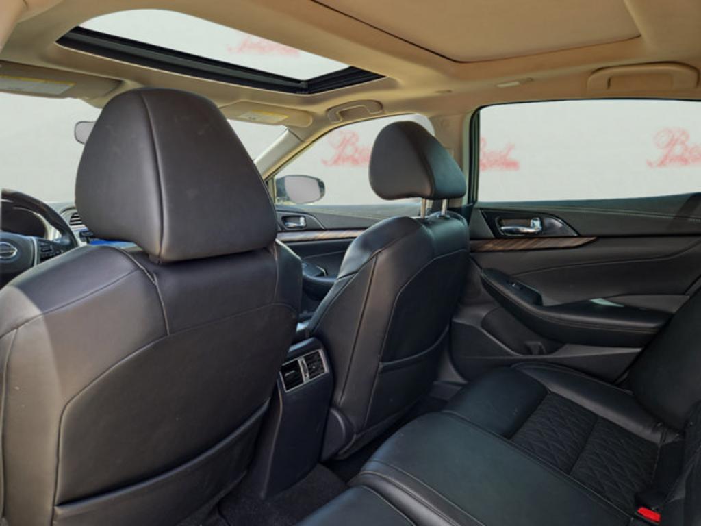 2017 Nissan Maxima - $21,500