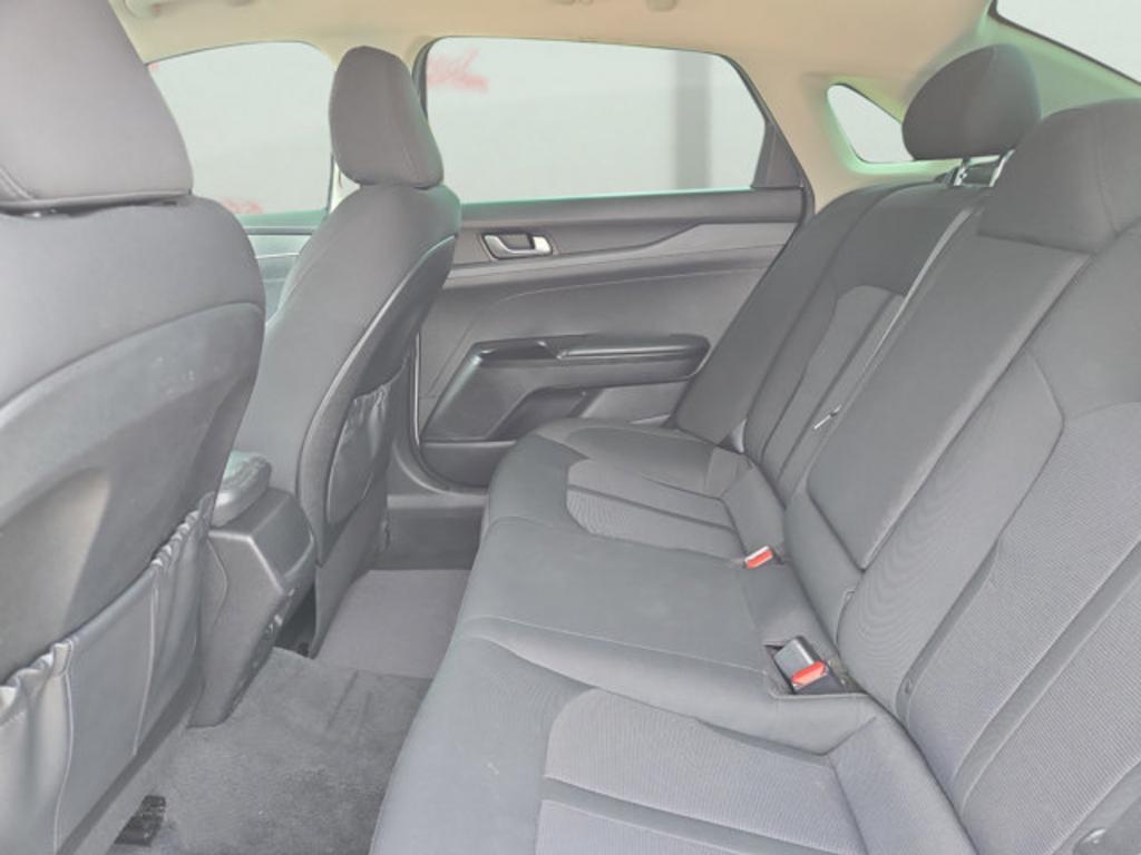 2022 Kia K5 - $21,999