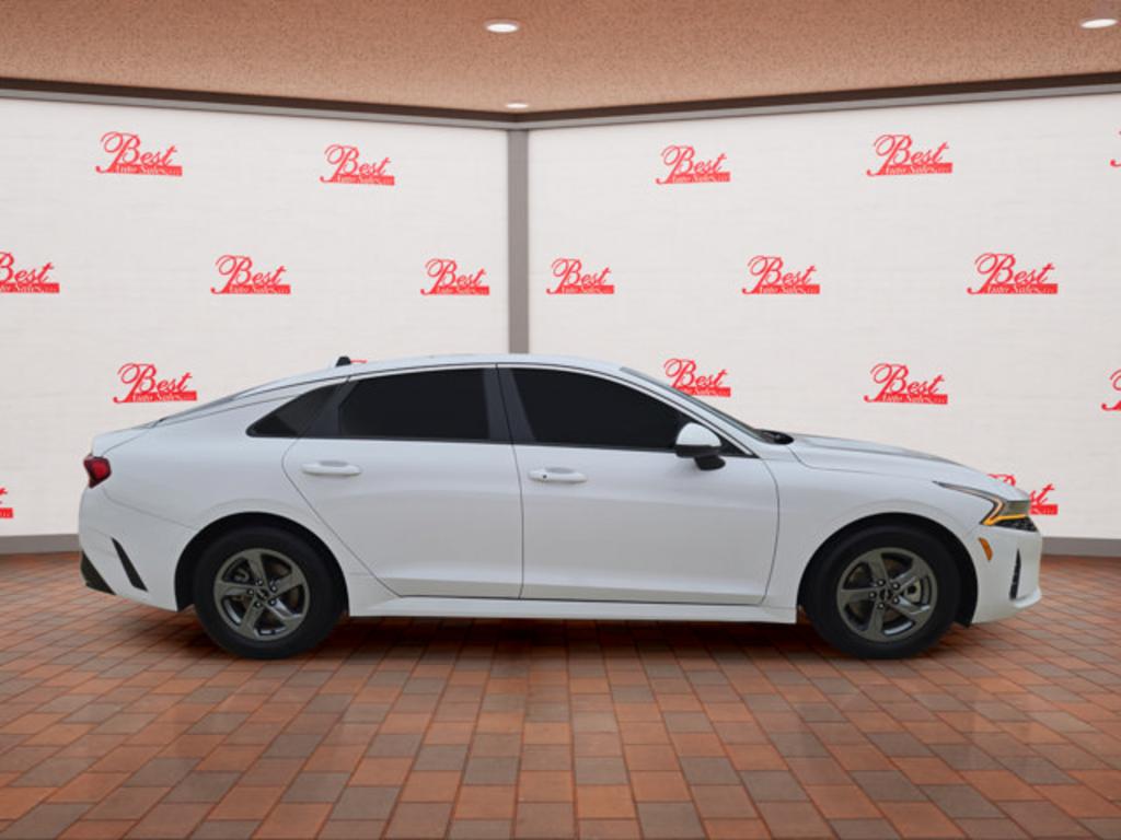 2022 Kia K5 - $21,999
