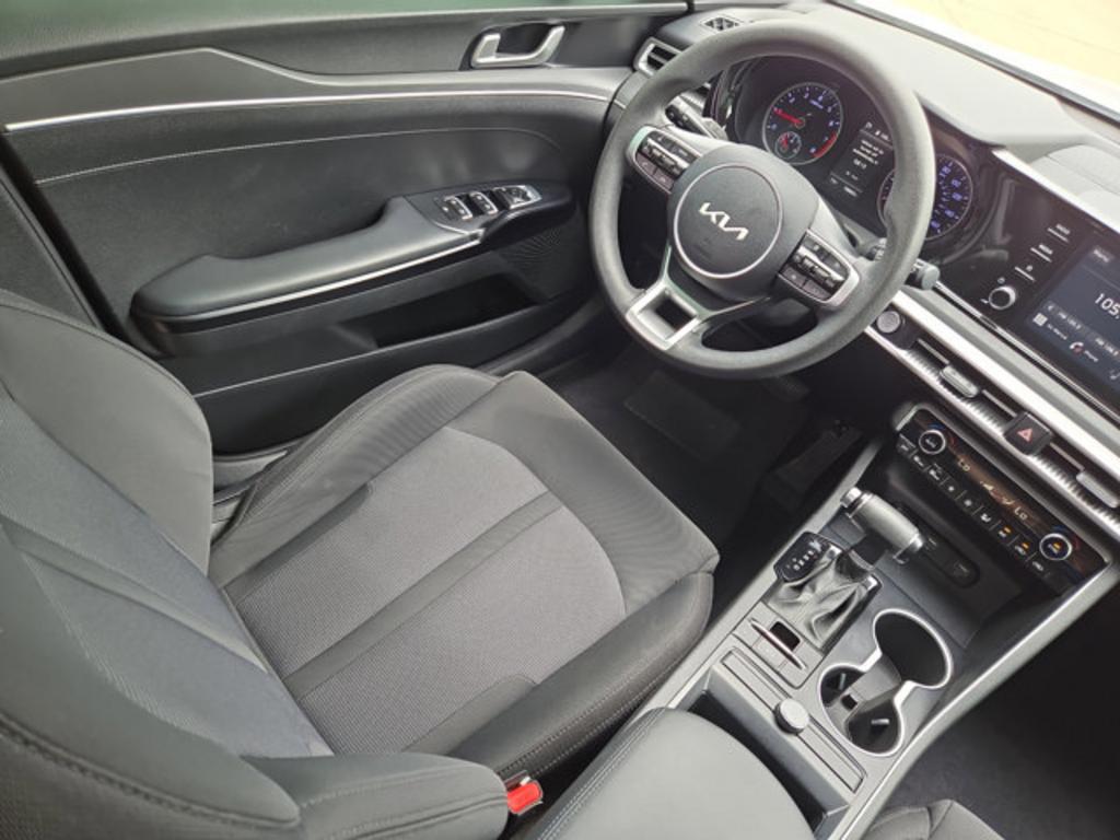2022 Kia K5 - $21,999