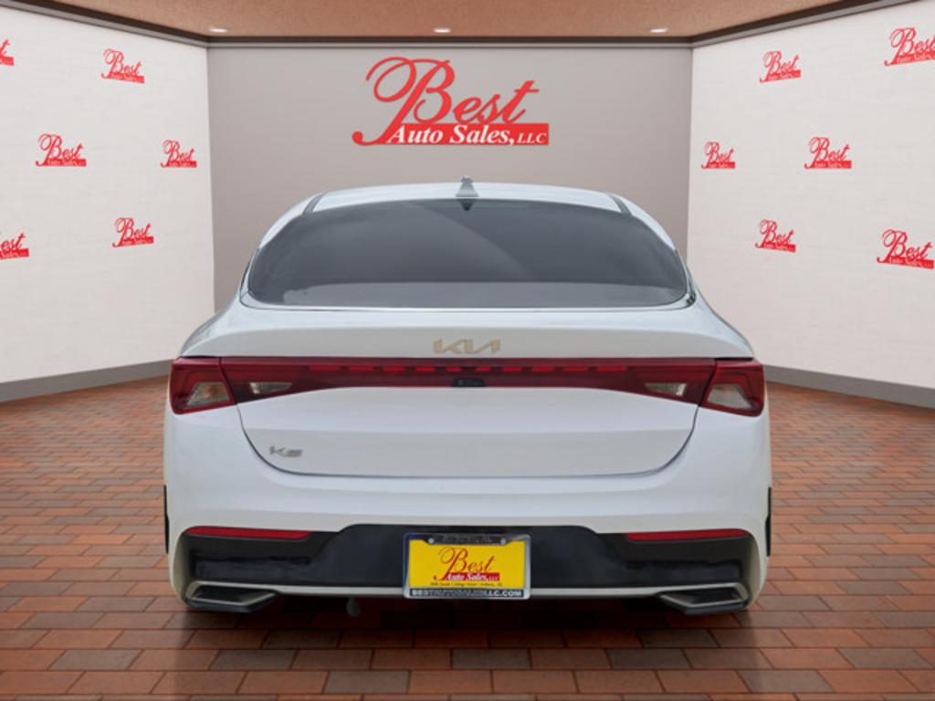 2022 Kia K5 - $21,999