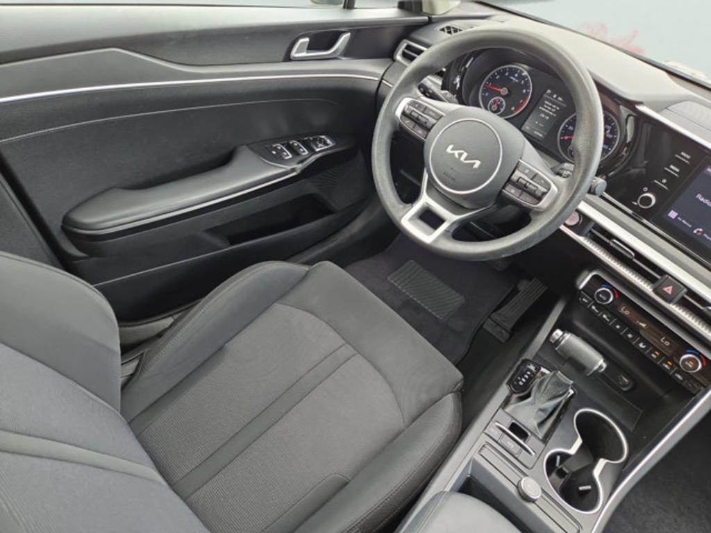 2022 Kia K5 - $22,999