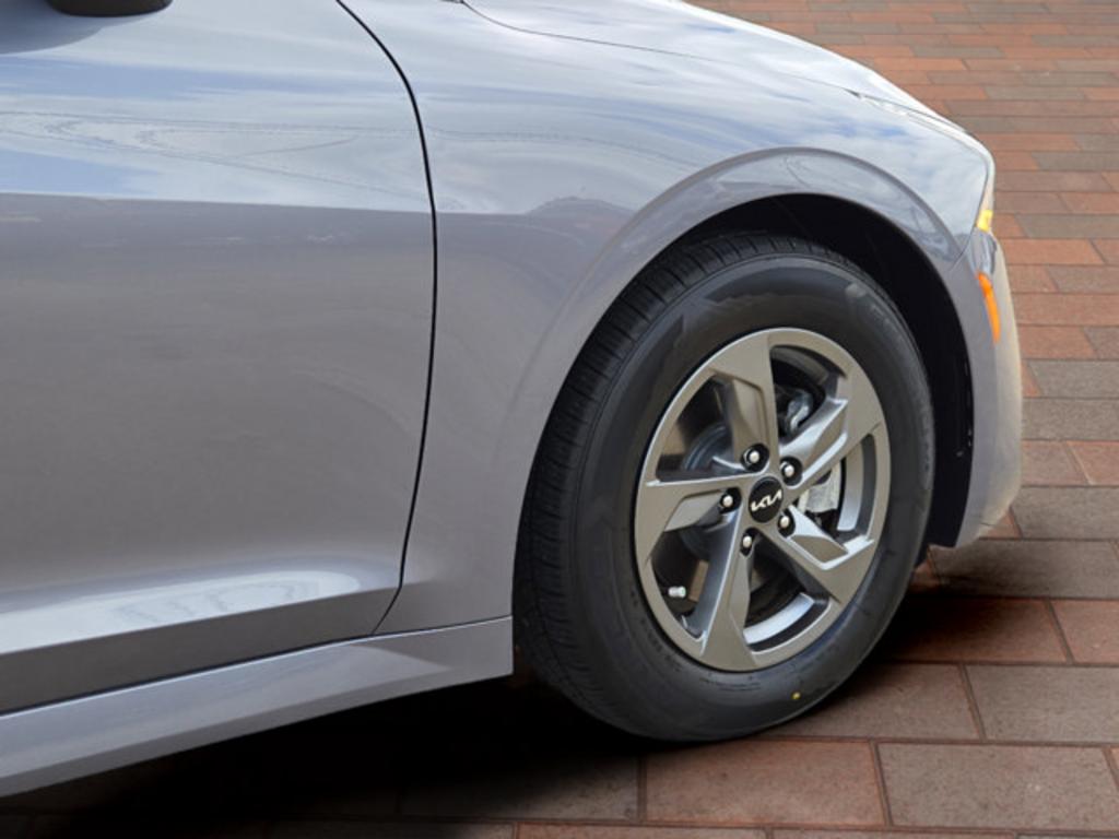 2022 Kia K5 - $22,999