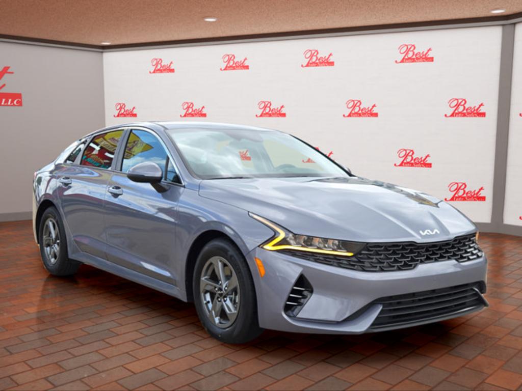 2022 Kia K5 - $22,999