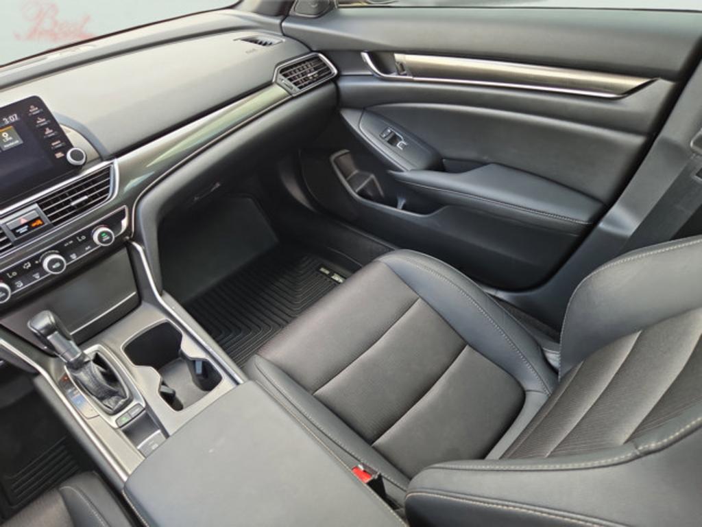 2020 Honda Accord - $22,999