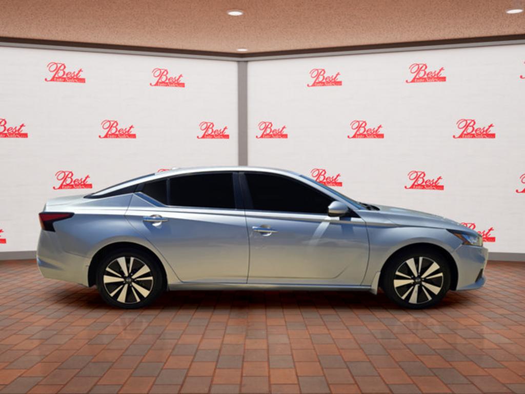 2021 Nissan Altima - $19,999
