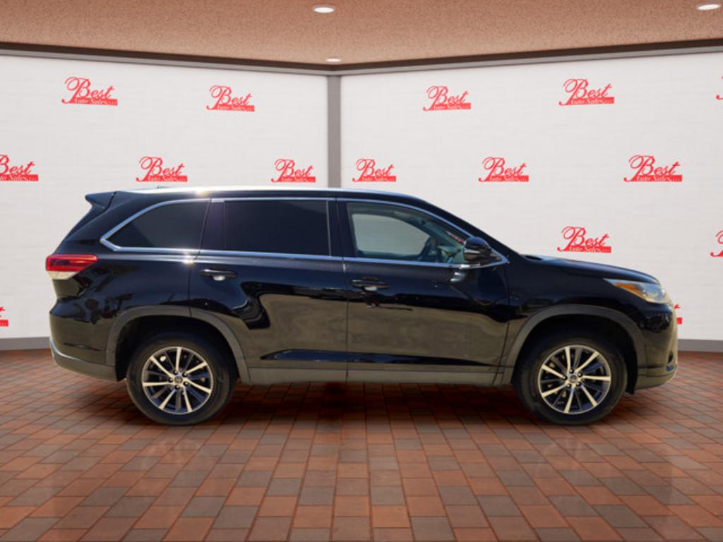 2019 Toyota Highlander - $23,999