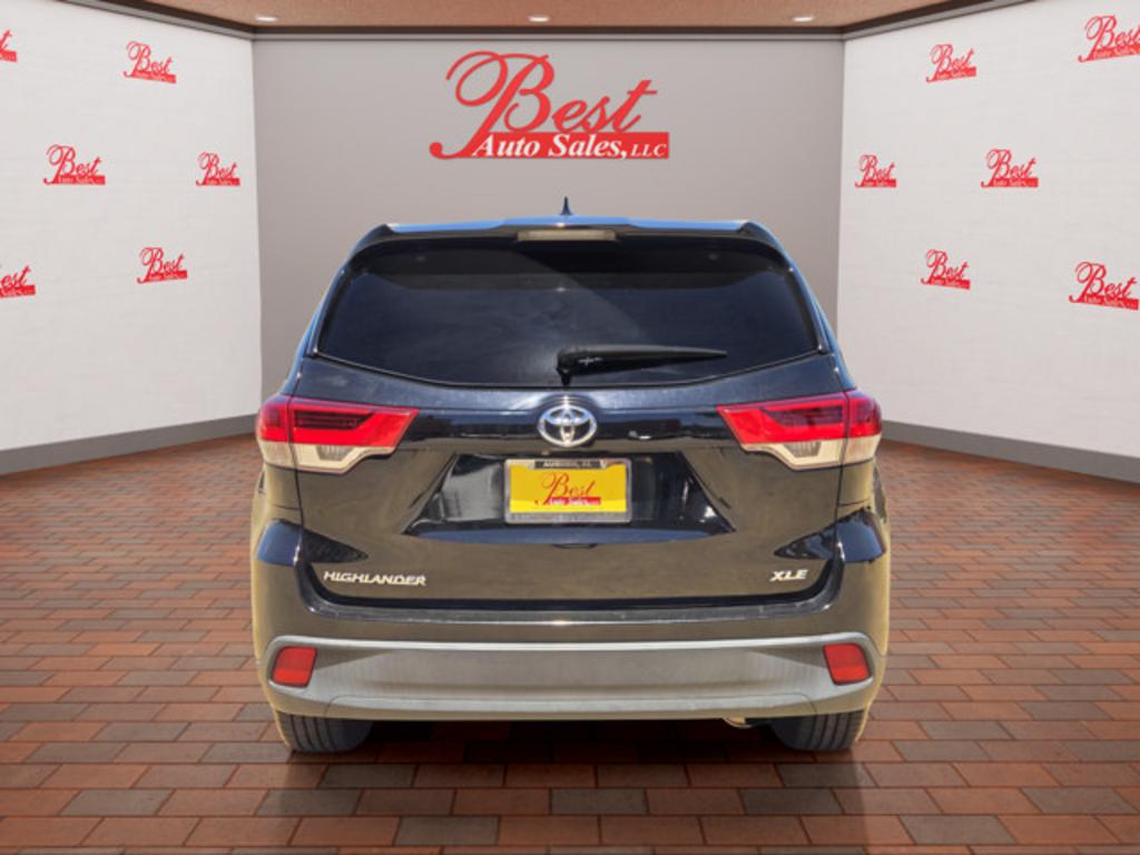 2019 Toyota Highlander - $23,999