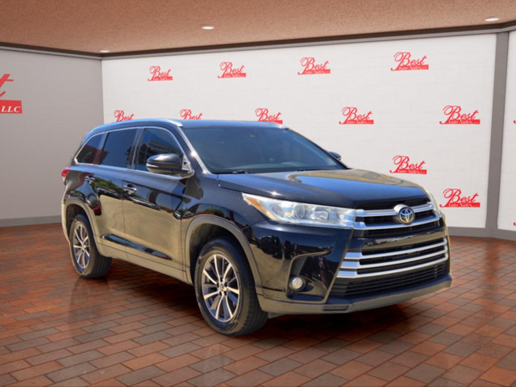 2019 Toyota Highlander - $23,999