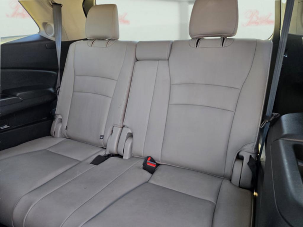 2018 Honda Pilot - $20,999