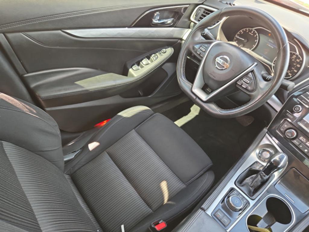 2017 Nissan Maxima - $16,500