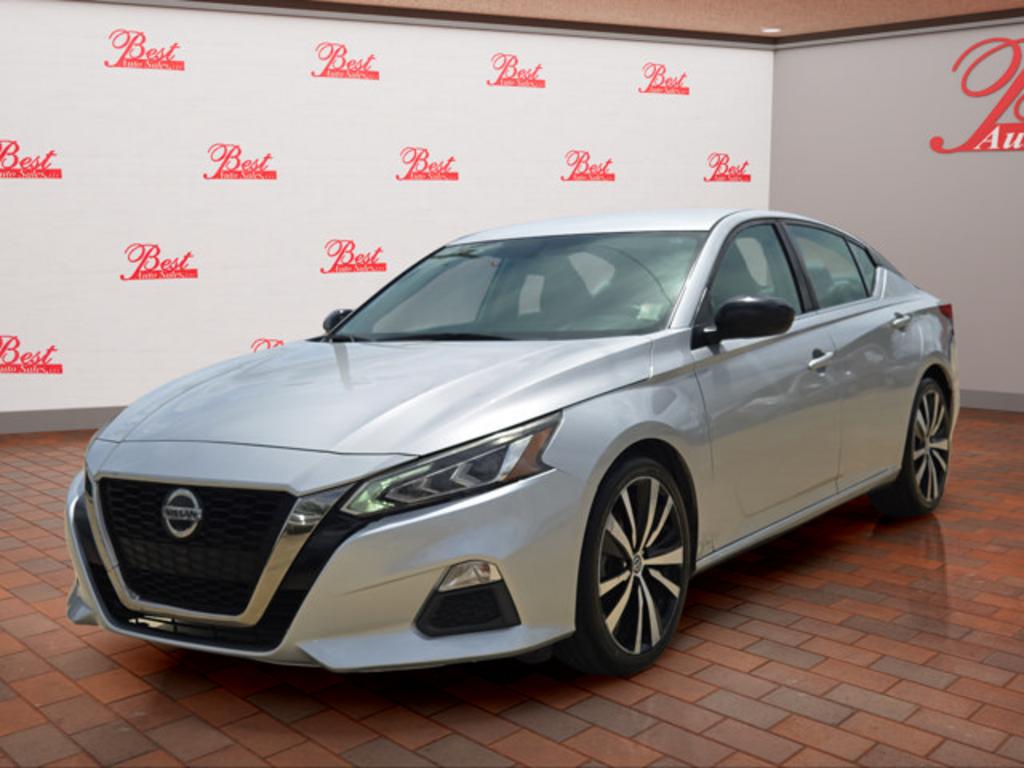 2019 Nissan Altima - $17,999