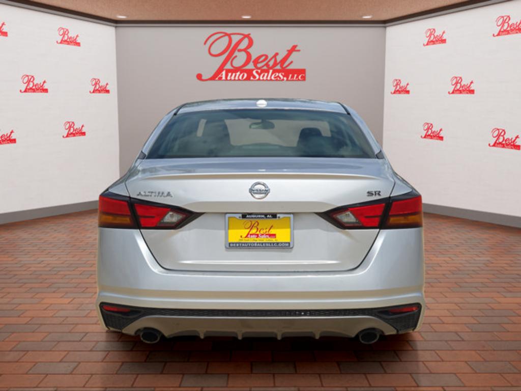 2019 Nissan Altima - $17,999