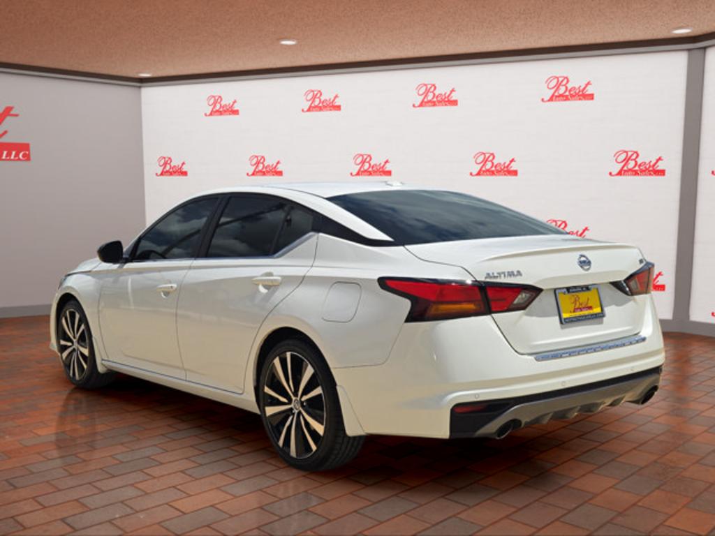 2021 Nissan Altima - $21,999