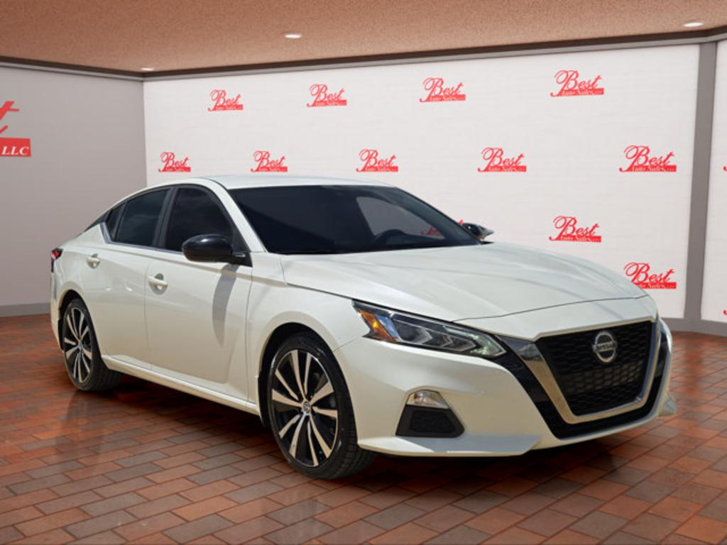 2021 Nissan Altima - $21,999
