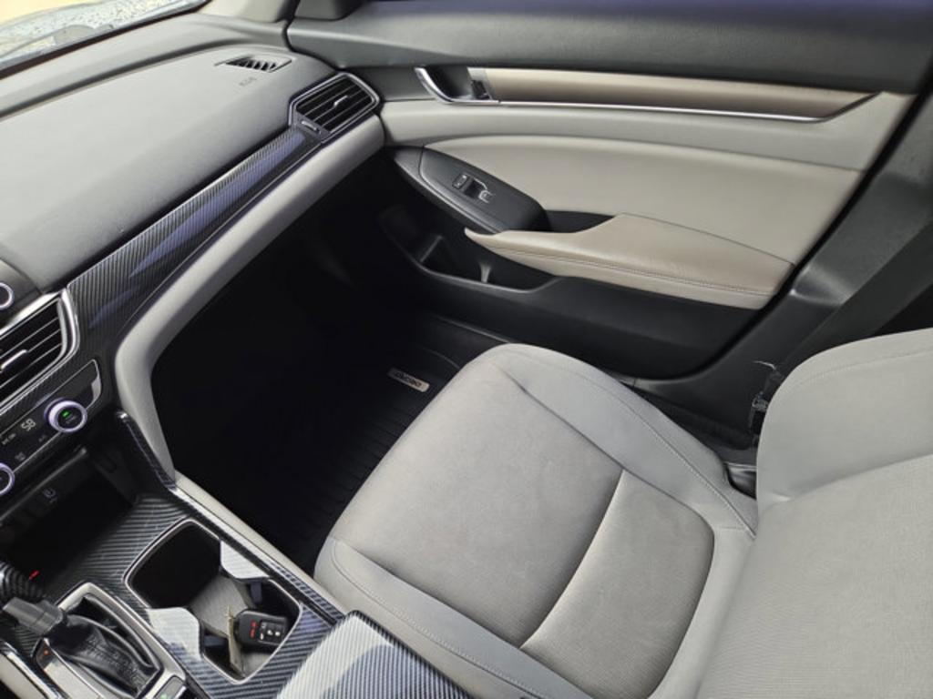 2018 Honda Accord - $20,999