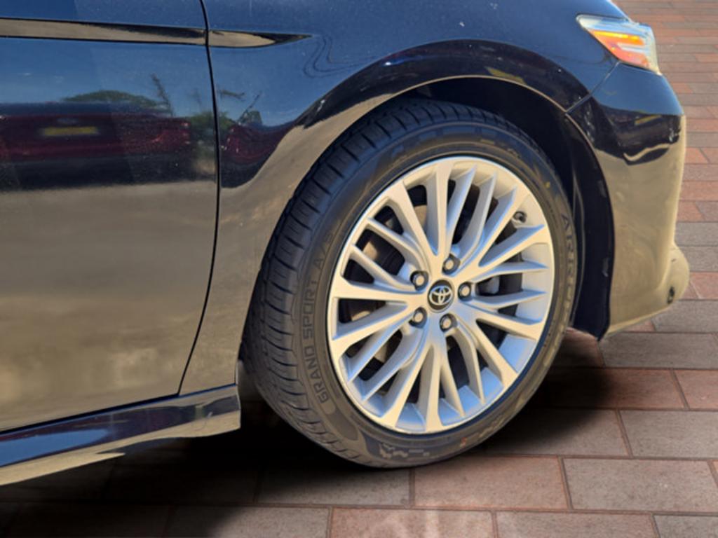 2018 Toyota Camry - $22,999