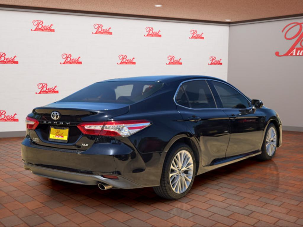 2018 Toyota Camry - $22,999