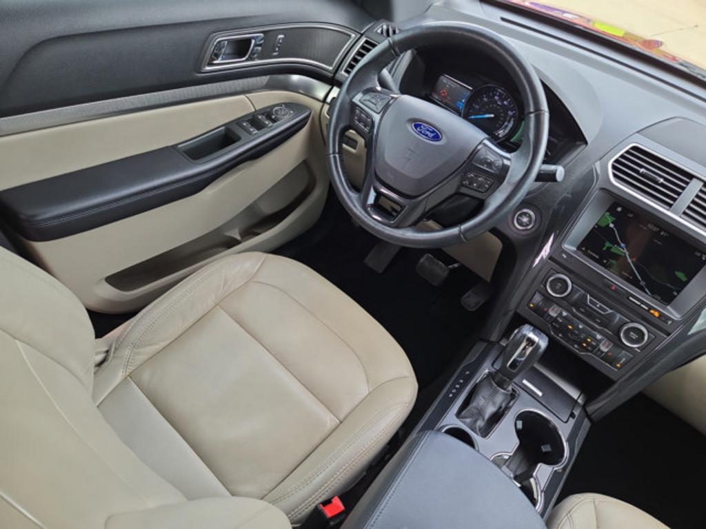 2018 Ford Explorer - $19,999