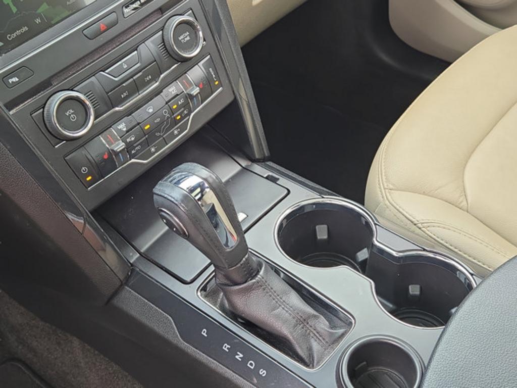 2018 Ford Explorer - $19,999