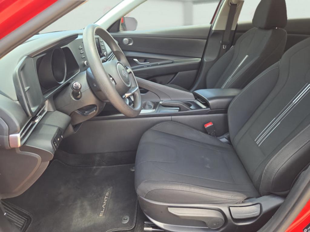 2021 Hyundai Elantra - $17,999