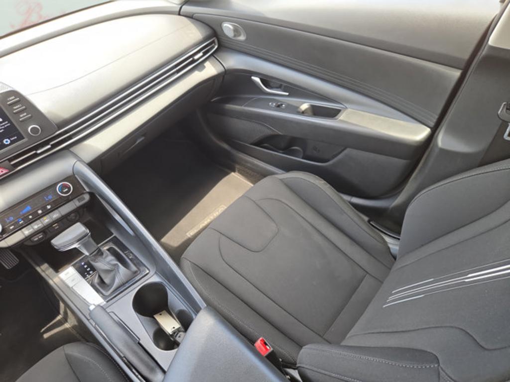 2021 Hyundai Elantra - $17,999