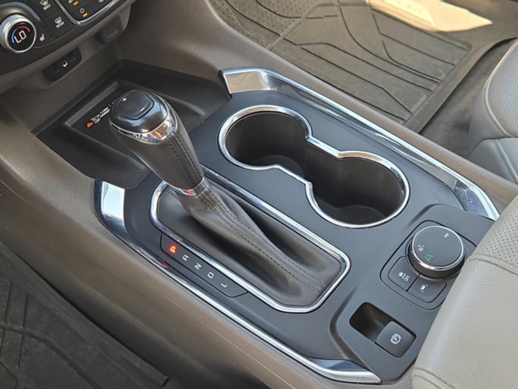 2018 Chevrolet Traverse - $25,999