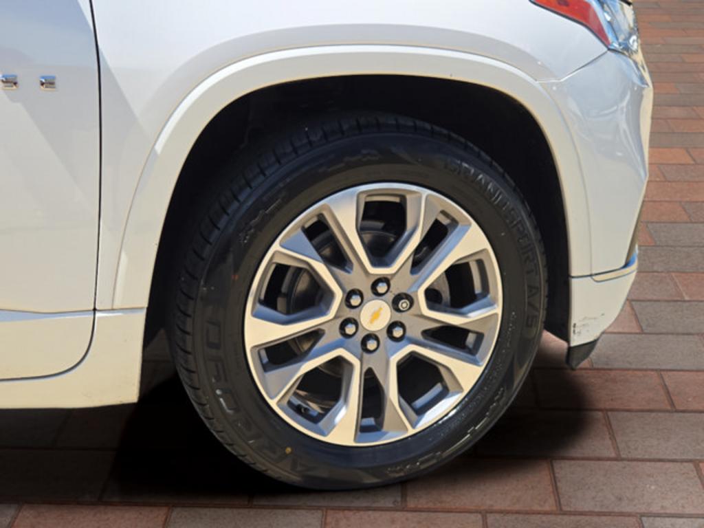 2018 Chevrolet Traverse - $25,999