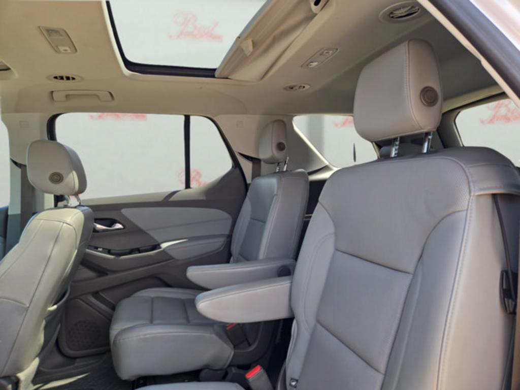 2018 Chevrolet Traverse - $25,999