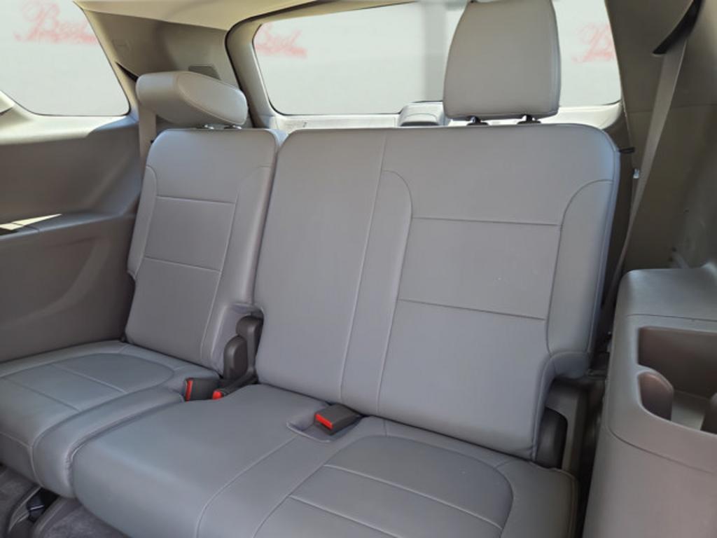 2018 Chevrolet Traverse - $25,999